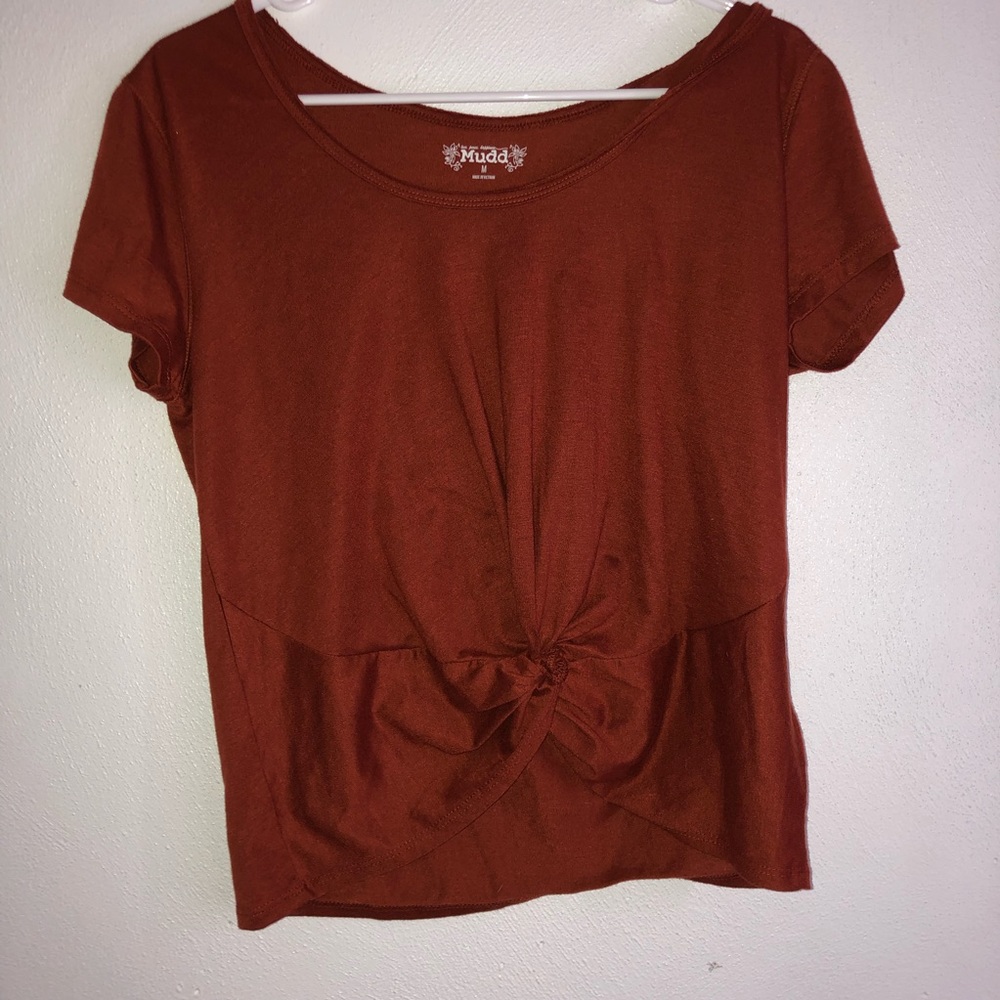 Pumpkin orange T-shirt slightly cropped